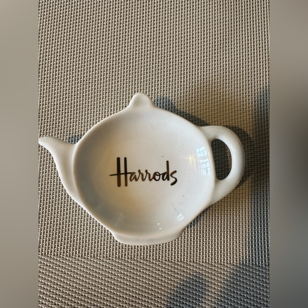 Harrods White Ceramic Tea Bag or Spoon Rest with Gold Script